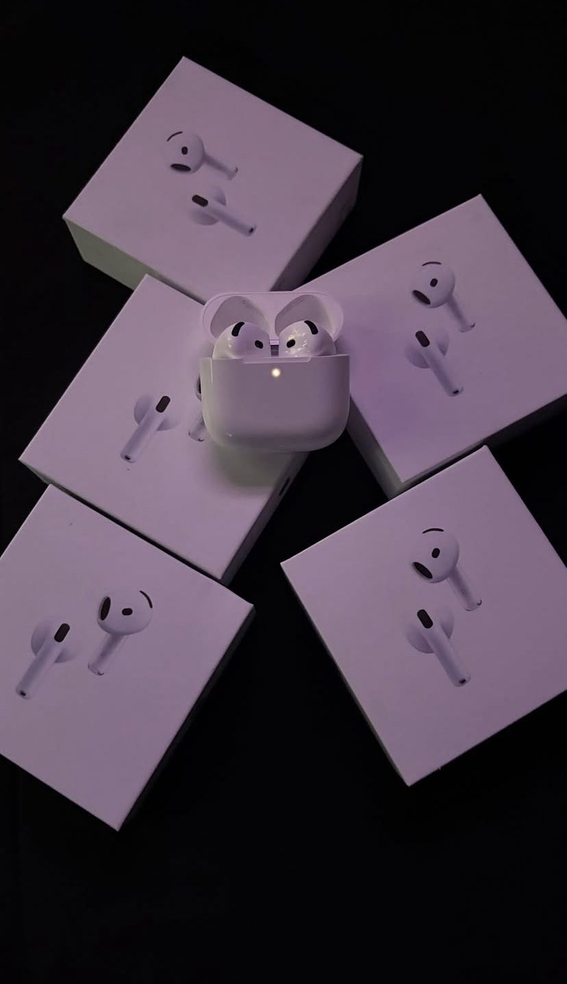 Apple Air Pods 4