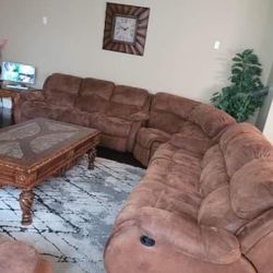 Couch set (coffee table included) 