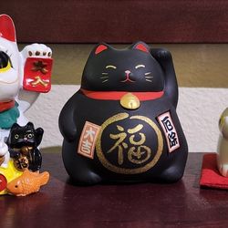 3 Small Maneki Neko Cats