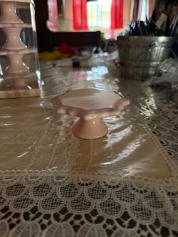 Pink cupcake holder