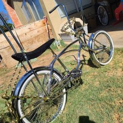 CHROME LOWRIDER BIKE 