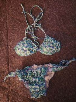 Ladies 2 piece bikini brand new size xs