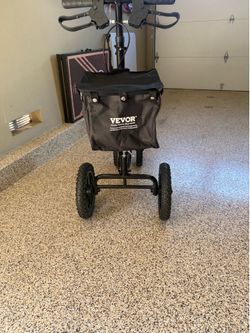VEVOR Folding Knee Scooter, Carbon Steel Steerable Knee Scooter with Height-Adjustable Handlebar & Knee Pad
