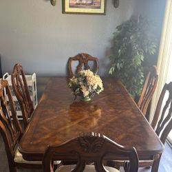 DINING TABLES 