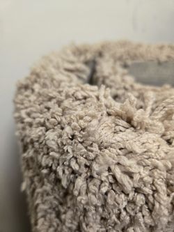 5ft x 7ft  Beige Shag Rug 