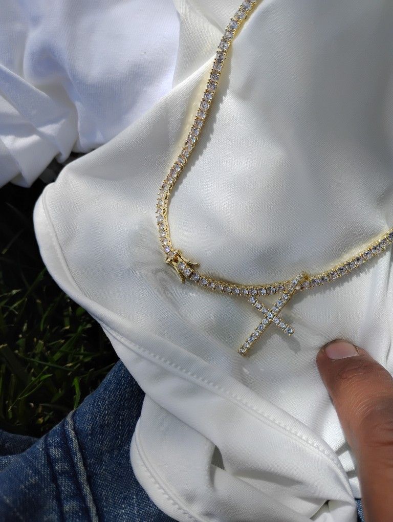 Diamond Cross Pendant Necklace