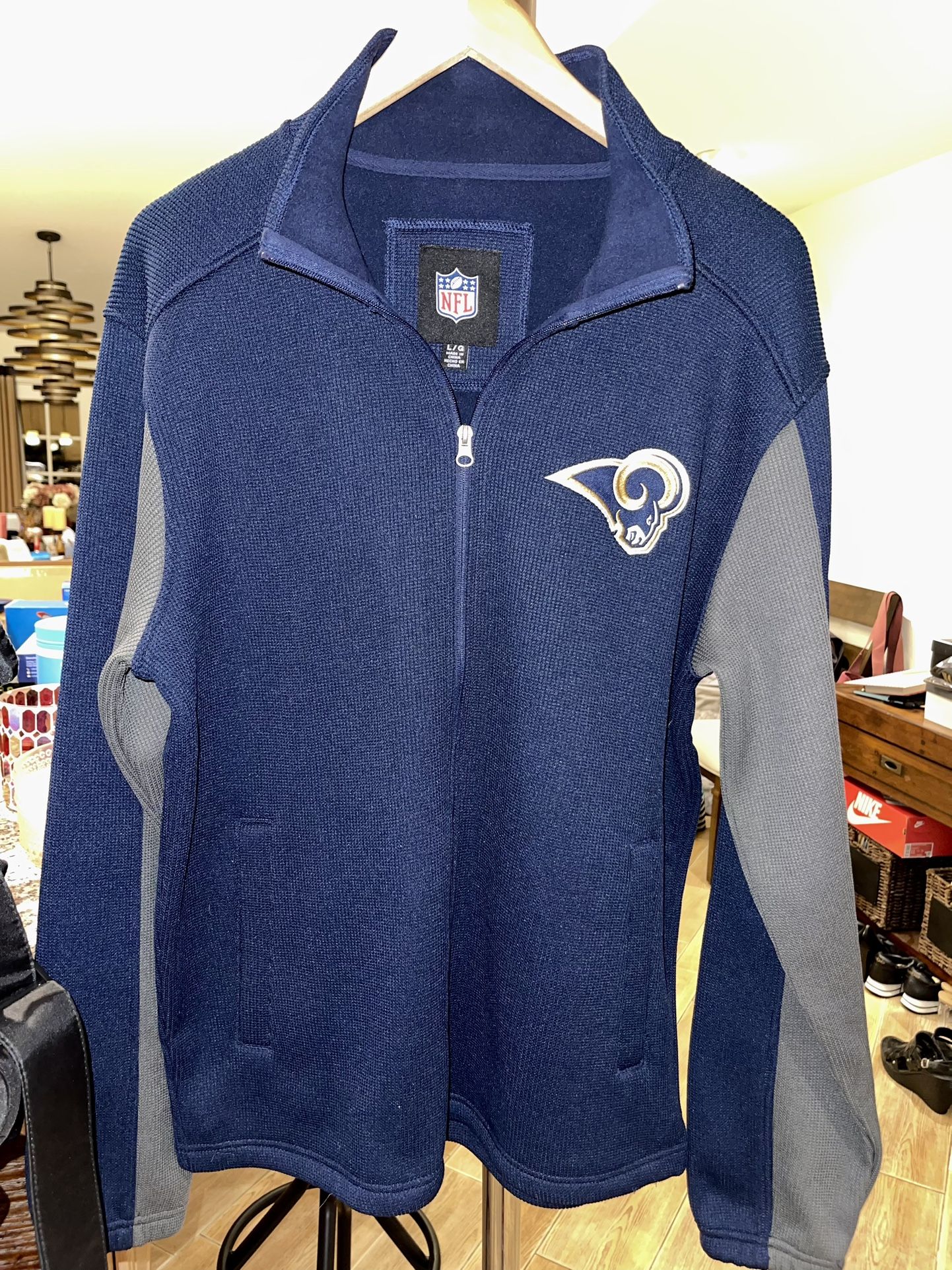 Men’s Large Rams Jacket Size L