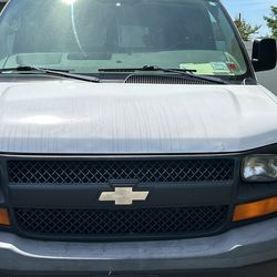 I’m Selling My Van 2008 Chevrolet Express 2500
