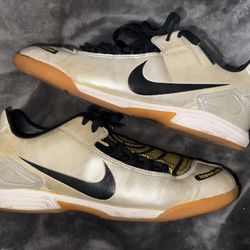 Nike Indoor Soccer 