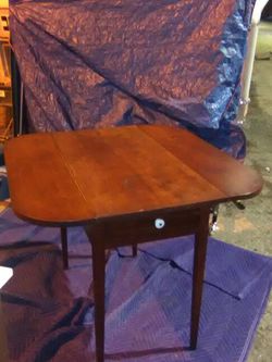 Antique drop leaf table
