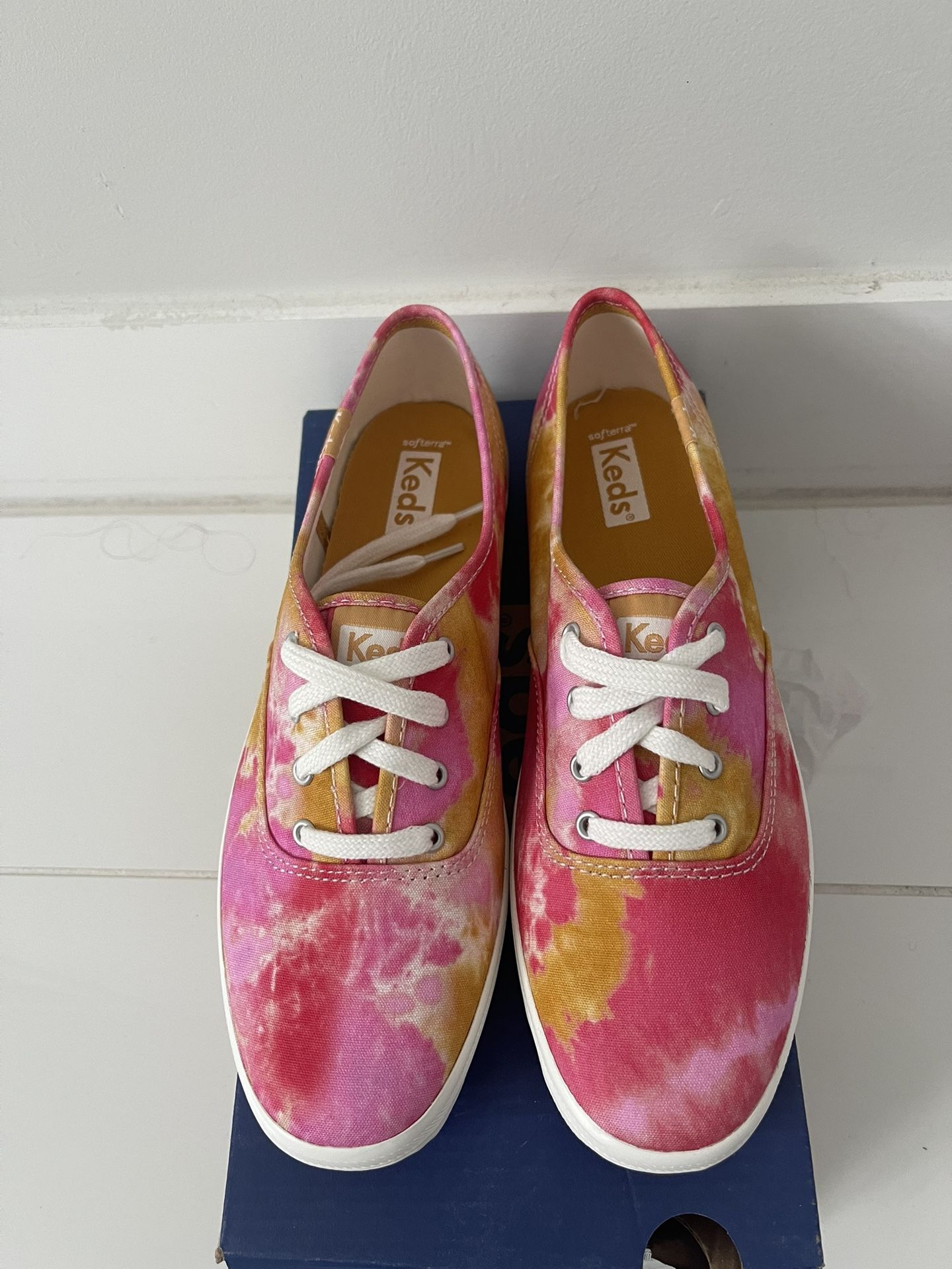 ✨ Keds Women’s Tie-Dye Sneakers – Size 7.5 (Brand New!) ✨