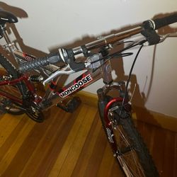 Mongoose DXR AL Mountain Bike 21 speed 26 inch full suspension