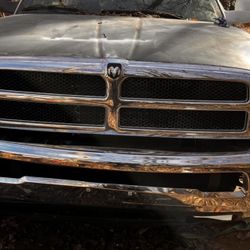 2500 DODGERAM FRONT BUMPER 
