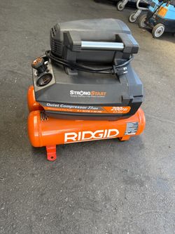 RIGID 4.5 GALLON