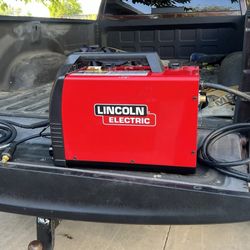 LINCOLN ELECTRIC Multiprocess Welder: LE31MP, DC, MIG/Stick Pack, Used Once