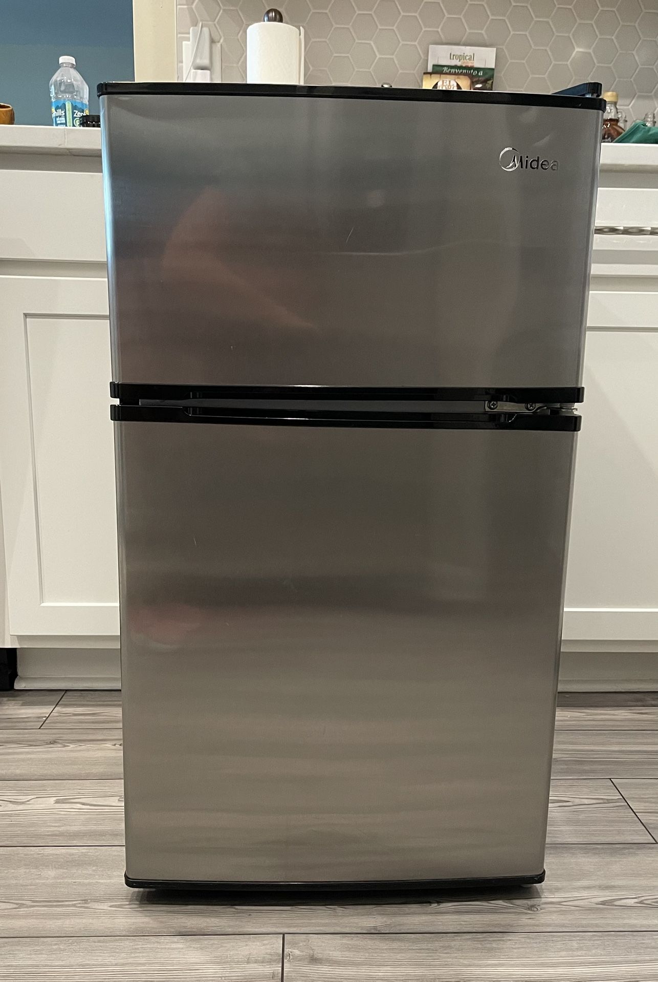 Midea Refrigerator/Freezer, 3.1 Cubic Feet, Stainless Steel, 5 ⭐️ Energy Rating