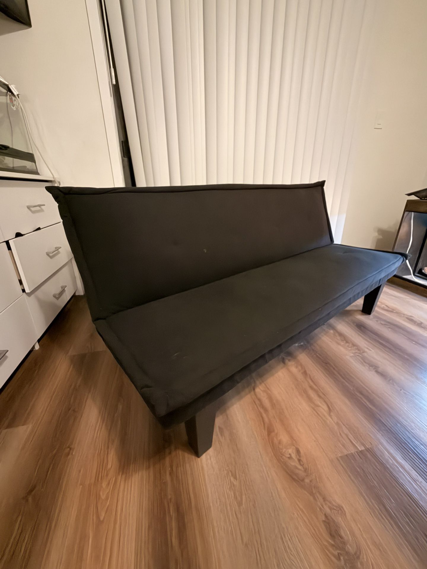 Couch (foldable And Flat)