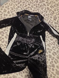 Baby Nike set