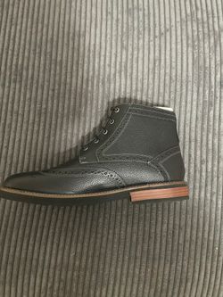 Nunn Bush Show. Men’s size 11