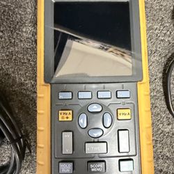 Fluke 124 Scopemeter