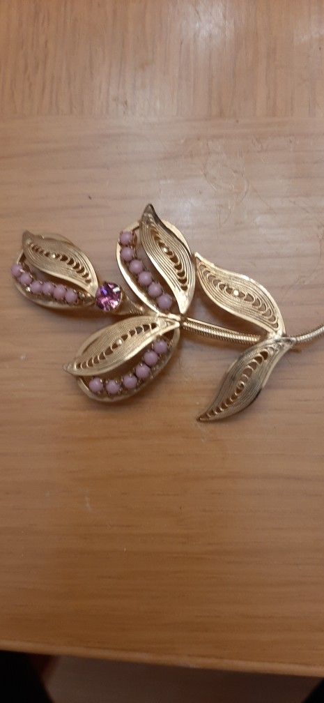 flower brooch with mauve beads & rhinestone