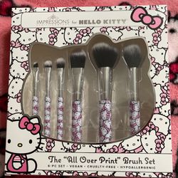 Impressions Hello Kitty Makeup Brush Set 