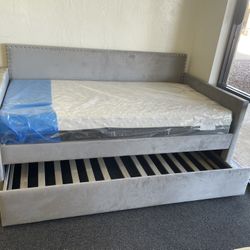 Grey Velvet Day Bed With Trundle