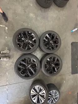 Rivian r1s wheels set