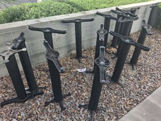 Metal legs for table