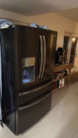 Refrigerator whirlpool