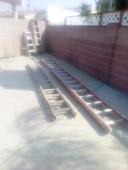 24 Ft 32 Ft Extension Ladder S