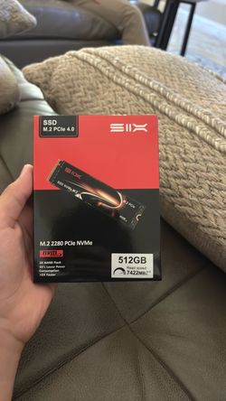 Unopened ssd card SIIZ