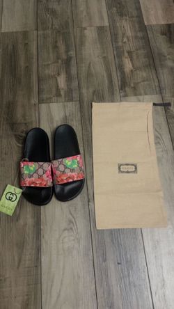 Gucci Slides size 6
