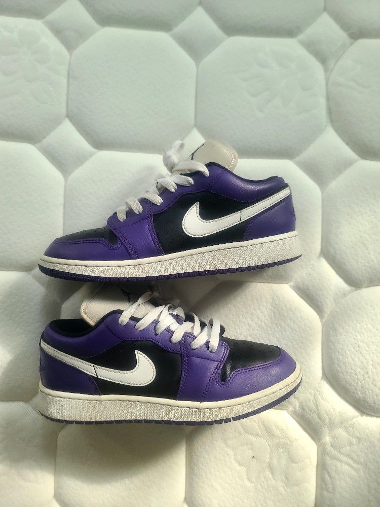 Jordan 1 Lows Size 6