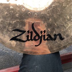 Platillo Zildjian ZBT Crash 16”