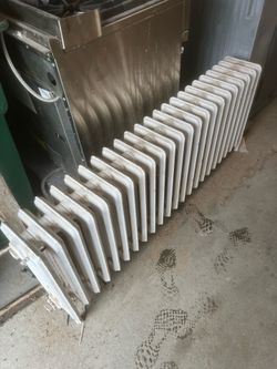 FREE Cast Iron Radiators - Approx 2 Tons - Must Haul