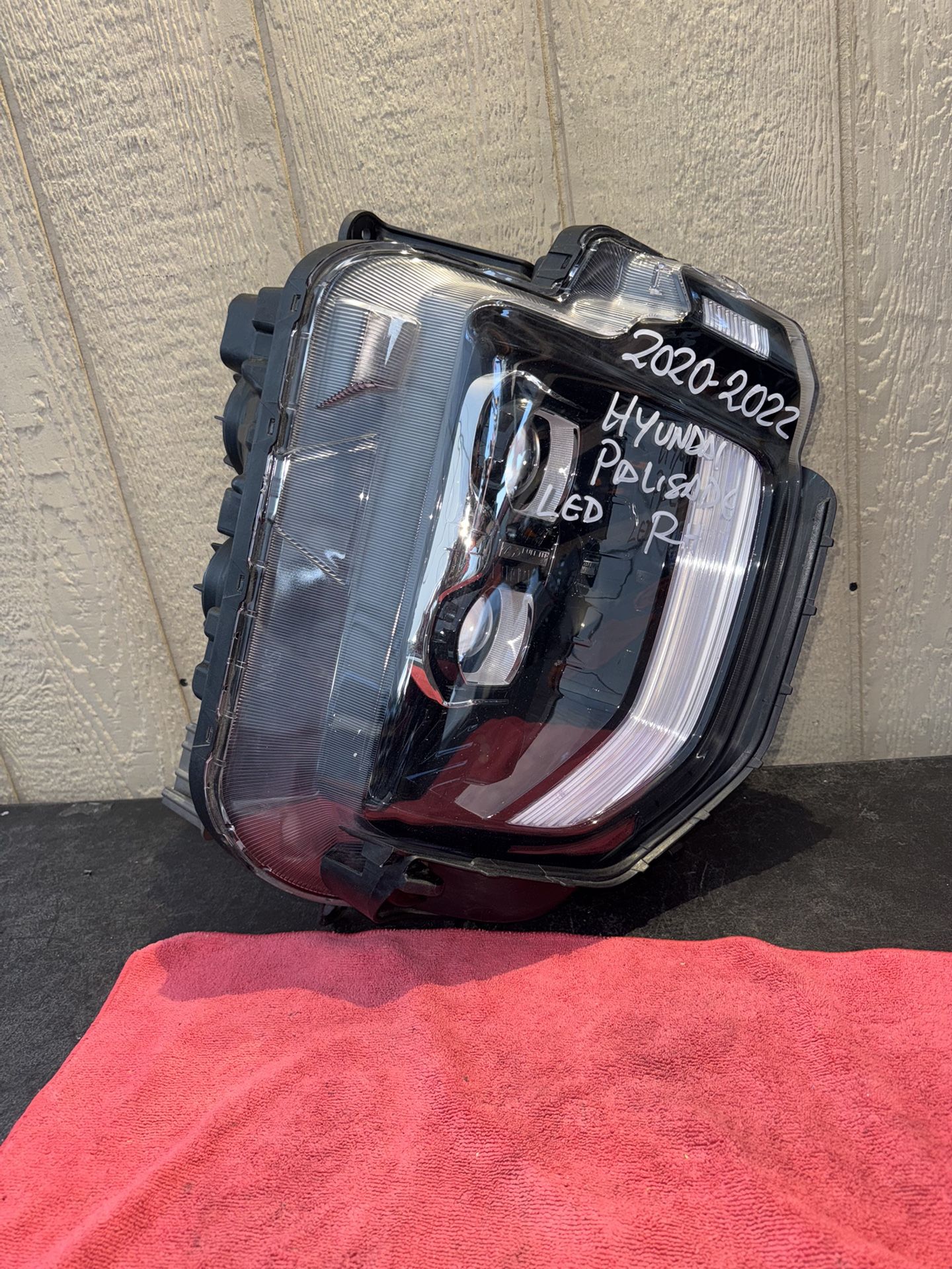 2020 2021 2022 HYUNDAI PALISADE RIGHT SIDE HEADLIGHT LED OEM USED