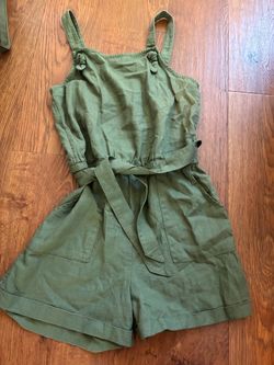 Old Navy sleeveless, olive green linen-blend romper kids size XL