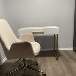 Desk & Chair 