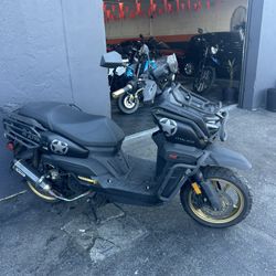 SCOOTERS NEW, ZERO MILES