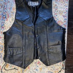 Woman’s Leather Vest Size 40 