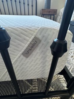 Tuft and Needle Original Mattress Queen Like New