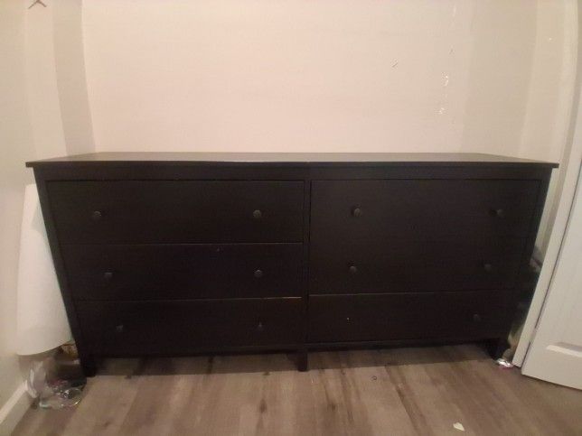 Black dresser