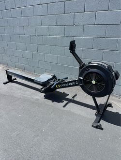 Concept2 Model D Rowing Machine with PM5 Monitor…. Home Gym Fitness….