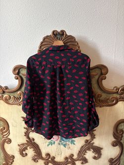 Red Lipstick Kisses Print Button Up