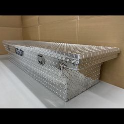 DeeZee Tool Box DZ8170L