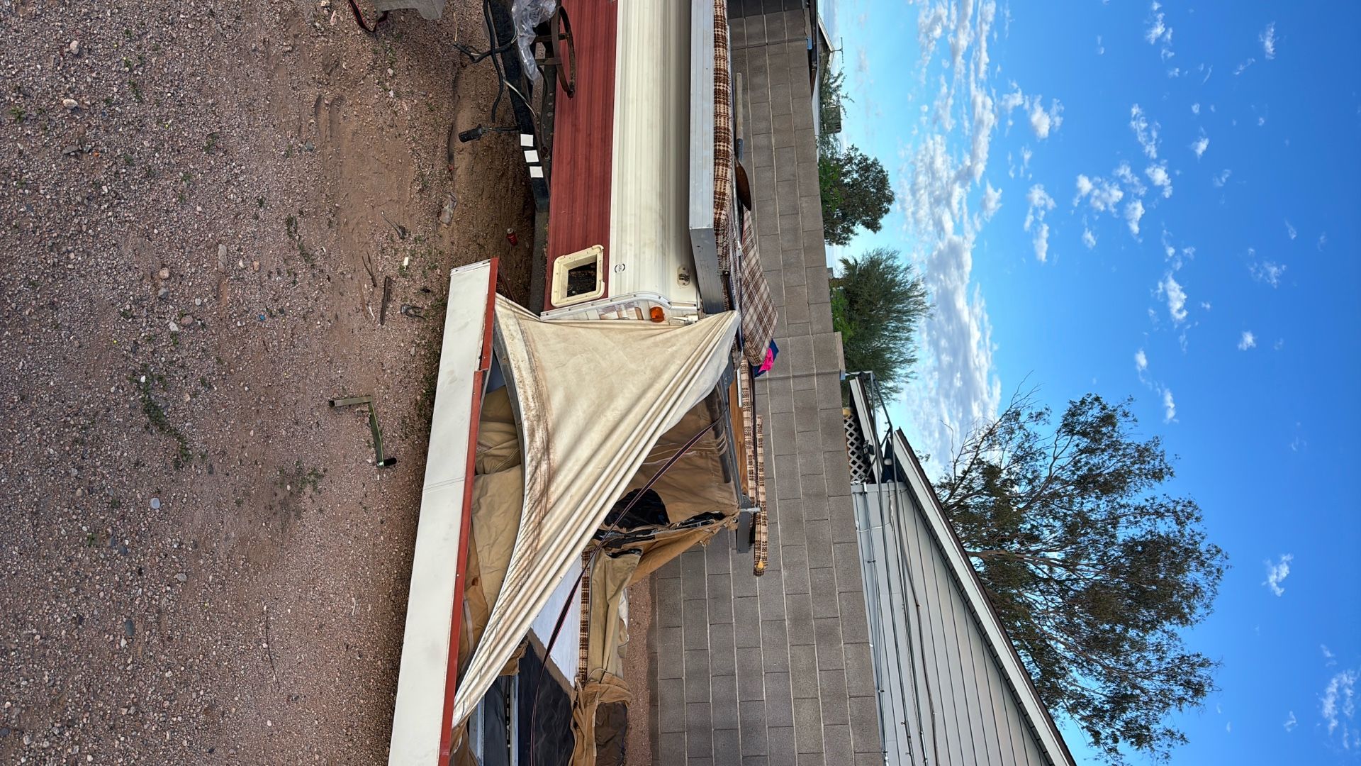 Pop out Trailer