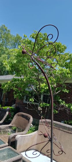 Outdoor metal decor