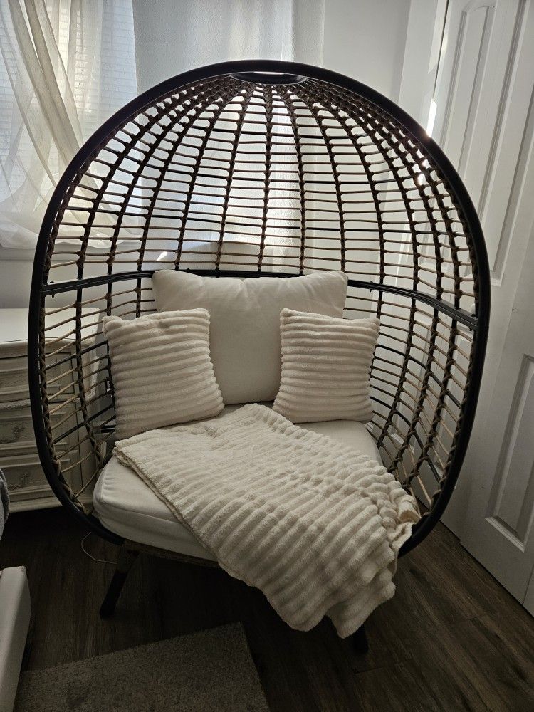 Egg Chair