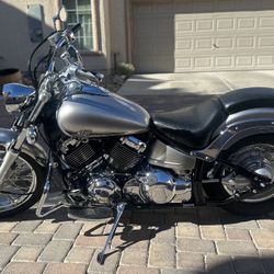 2014 Yamaha V star 650 Custom